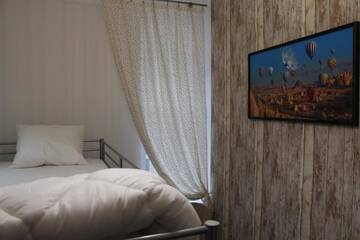 Фото номера Двухместный номер с 2 отдельными кроватями Хостелы Lorf Hostel&amp;Coffee г. Краков 3
