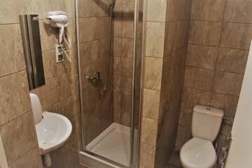 Фото номера Стандартные апартаменты Хостелы Lorf Hostel&amp;Coffee г. Краков 4