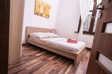 Фото номера Апартаменты с 1 спальней Апартаменты Apartament Premium - Bon Turystyczny г. Краков 44