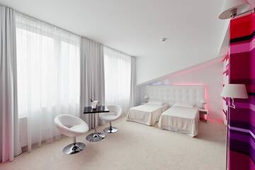 Фото номера Улучшенный двухместный номер с 2 отдельными кроватями Отель Best Western Plus Krakow Old Town г. Краков 9