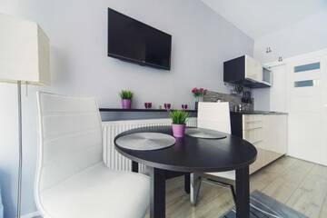 Фото номера Стандартный двухместный номер с 1 кроватью Апарт-отели 4Seasons﻿ Apartments Cracow г. Краков 6
