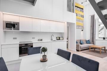 Фото номера Двухуровневый семейный люкс Апарт-отели Venetian House Market Square Aparthotel г. Краков 7