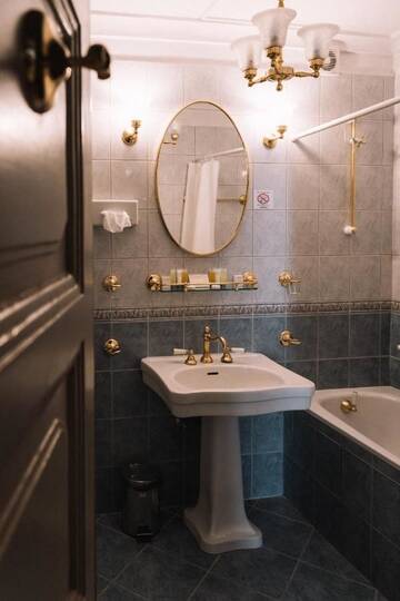 Фото номера Улучшенный люкс Отель Hotel Francuski г. Краков 5