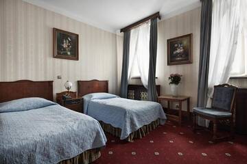Фото номера Двухместный номер с 2 отдельными кроватями Отель Hotel Francuski г. Краков 2