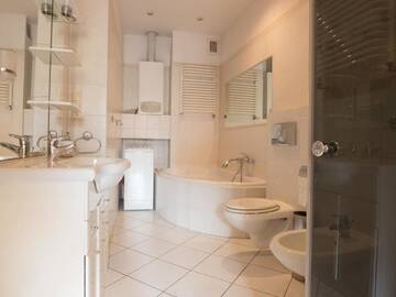 Фото номера Апартаменты Делюкс - Józefitów Street, 6 Апартаменты Zebra г. Краков 52
