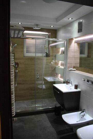 Фото номера Апартаменты Апартаменты Maple Leaf Apartment г. Краков 25