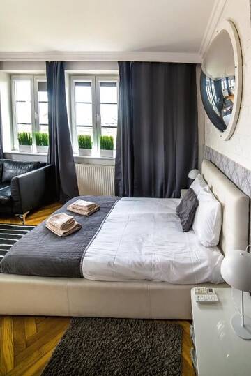 Фото номера Апартаменты Делюкс с видом на город Апартаменты Cracovia Apartments г. Краков 3