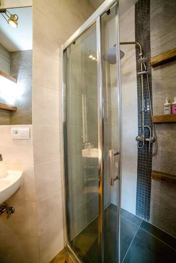 Фото номера Апартаменты-студио с балконом Апартаменты Cracovia Apartments г. Краков 10