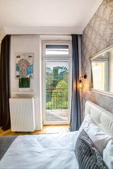 Фото номера Апартаменты-студио с балконом Апартаменты Cracovia Apartments г. Краков 3