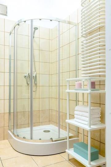 Фото номера Апартаменты с 3 спальнями - Staszica 7 Street Апартаменты FriendHouse Apartments г. Краков 37