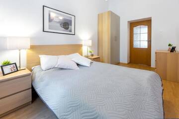 Фото номера Апартаменты с 3 спальнями - Staszica 7 Street Апартаменты FriendHouse Apartments г. Краков 15