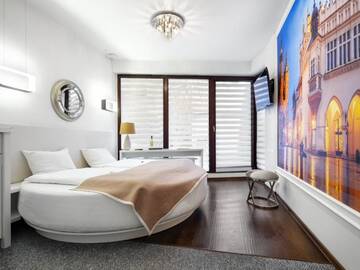 Фото номера Двухместный номер с садом Апарт-отели Parkside Apartments Old Town г. Краков 3