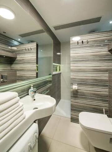 Фото номера Двухместный номер с садом Апарт-отели Parkside Apartments Old Town г. Краков 6