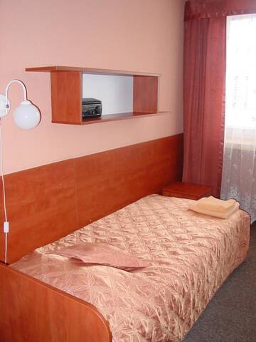 Фото номера Одноместный номер с общей ванной комнатой Отель Hotel Alf г. Краков 2