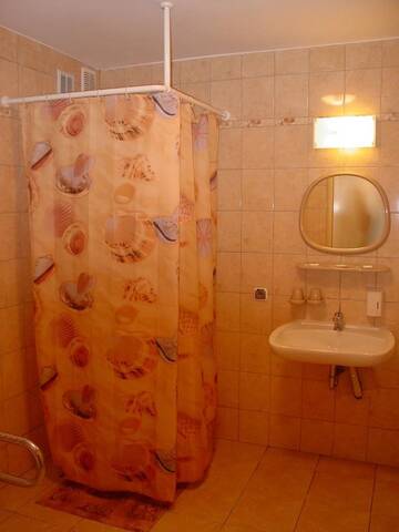 Фото номера Двухместный номер с 1 кроватью Отель Hotel Alf г. Краков 12