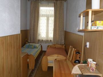 Фото номера Двухместный номер с 1 кроватью или 2 отдельными кроватями и собственной ванной комнатой Проживание в семье Art-Mont г. Краков 7