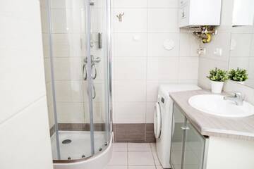 Фото номера Апартаменты с 2 спальнями (для 6 взрослых) Апартаменты Red Kurka Apartments г. Краков 15