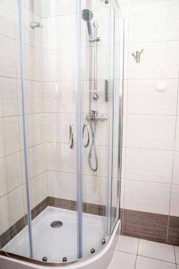 Фото номера Апартаменты с 2 спальнями (для 6 взрослых) Апартаменты Red Kurka Apartments г. Краков 6
