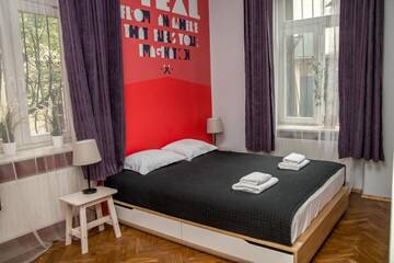 Фото номера Апартаменты с 2 спальнями (для 6 взрослых) Апартаменты Red Kurka Apartments г. Краков 7