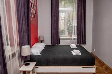Фото номера Апартаменты с 2 спальнями (для 6 взрослых) Апартаменты Red Kurka Apartments г. Краков 8