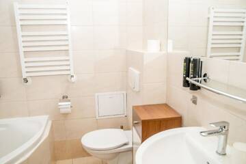 Фото номера Апартаменты с 1 спальней (для 4 взрослых) Апартаменты Red Kurka Apartments г. Краков 13