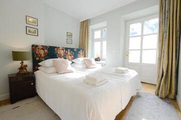 Фото номера Номер Делюкс с собственным внутренним двориком Апарт-отели Crystal Suites Chez Helena г. Краков 5