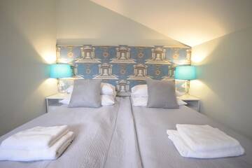Фото номера Семейный пентхаус Апарт-отели Crystal Suites Chez Helena г. Краков 10