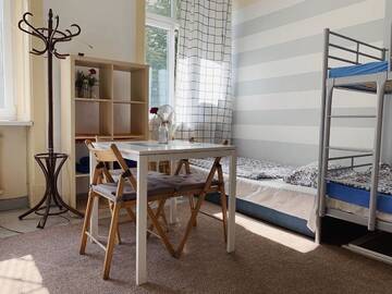 Фото номера Семейный номер с общей ванной комнатой Хостелы Hostel Aleje 28 г. Краков 4