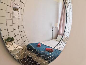 Фото номера Двухместный номер с 1 кроватью и ванной комнатой Хостелы Hostel Aleje 28 г. Краков 4