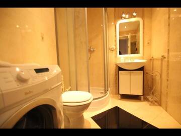Фото номера Апартаменты с 2 спальнями (для 6 взрослых) Апарт-отели Main Market Square Apartments г. Краков 12
