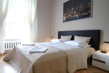 Фото номера Апартаменты с 2 спальнями (для 6 взрослых) Апарт-отели Main Market Square Apartments г. Краков 15