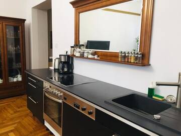 Фото номера Апартаменты с 3 спальнями (для 8 взрослых) Апарт-отели Main Market Square Apartments г. Краков 12