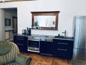 Фото номера Апартаменты с 3 спальнями (для 8 взрослых) Апарт-отели Main Market Square Apartments г. Краков 13