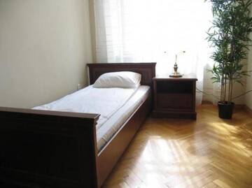 Фото номера Апартаменты с 2 спальнями (для 6 взрослых) Апарт-отели Main Market Square Apartments г. Краков 36