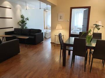 Фото номера Апартаменты с 2 спальнями (для 6 взрослых) Апарт-отели Main Market Square Apartments г. Краков 19