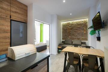 Фото номера Апартаменты с 1 спальней (для 4 взрослых) Апарт-отели Main Market Square Apartments г. Краков 9