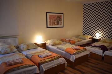 Фото номера Семейный номер Хостелы Green Hostel г. Краков 4
