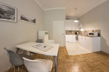 Фото номера Просторный номер-студио Апартаменты Fresh Apartments г. Краков 3