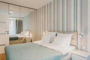 Фото номера Улучшенные апартаменты с 1 спальней Апарт-отели EXCLUSIVE Aparthotel г. Краков 13