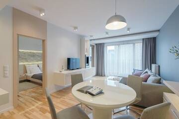 Фото номера Улучшенные апартаменты с 1 спальней Апарт-отели EXCLUSIVE Aparthotel г. Краков 17