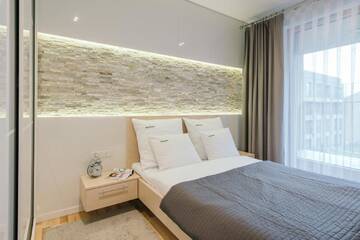 Фото номера Улучшенные апартаменты с 1 спальней Апарт-отели EXCLUSIVE Aparthotel г. Краков 6