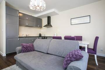 Фото номера Улучшенные апартаменты с 2 спальнями Апарт-отели EXCLUSIVE Aparthotel г. Краков 13