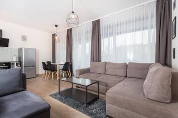Фото номера Стандартные апартаменты с 1 спальней и балконом Апарт-отели Inpoint Smart Apartments г. Краков 3