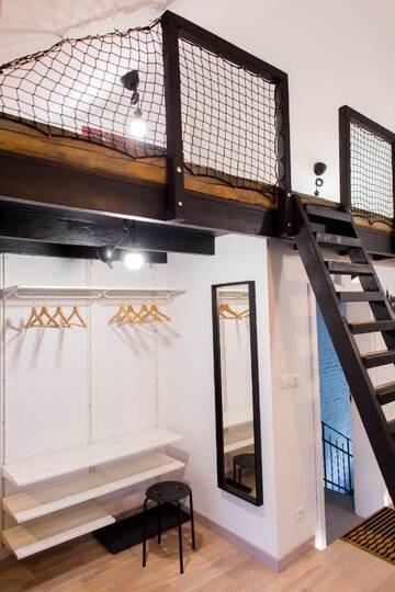 Фото номера Loft with Mezzanine and Private Bathroom - Attic Апартаменты Pilotow 87 Apartments г. Краков 4