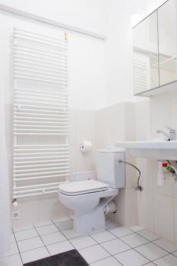 Фото номера Loft with Private Bathroom - Attic Апартаменты Pilotow 87 Apartments г. Краков 7