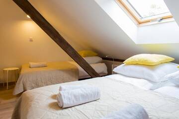 Фото номера Loft with Private Bathroom - Attic Апартаменты Pilotow 87 Apartments г. Краков 9