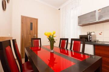 Фото номера Апартаменты с 2 спальнями и балконом Апарт-отели Wawel Apartments - Old Town г. Краков 11