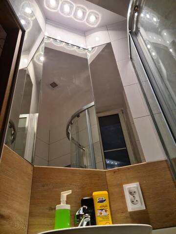 Фото номера Cемейный номер с собственной ванной комнатой Хостелы Amber Hostel г. Краков 12