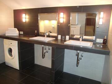 Фото номера Апартаменты с террасой Апартаменты Apartament w centrum г. Краков 11