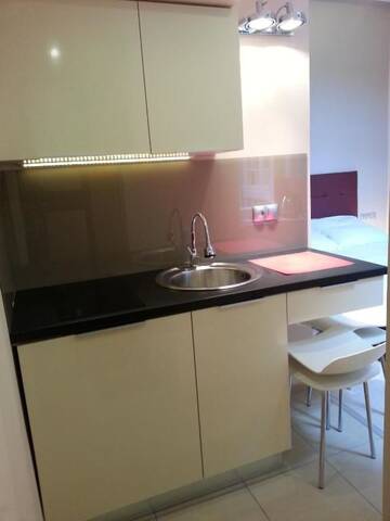 Фото номера Апартаменты-студио Апартаменты Mirror Pink Studio Apartment г. Краков 28